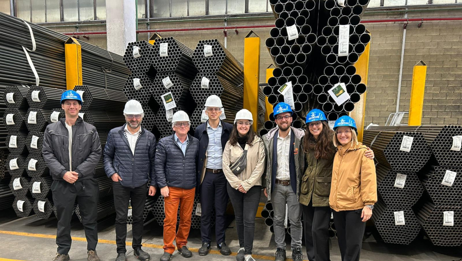 Photo des équipes Uxello et Acciaitubi.